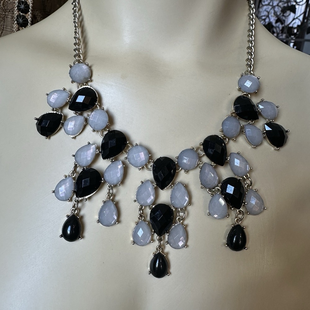 Fashion Statement Necklace 21 Inch Black‎ Clear Teardrop Beads Gold Tone Adjust